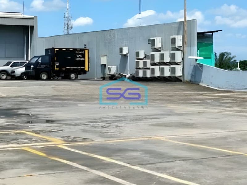 Dijual Tanah & Ruang Usaha Ex Dealer Mobil di Bsd Tangerang LT 2475m2