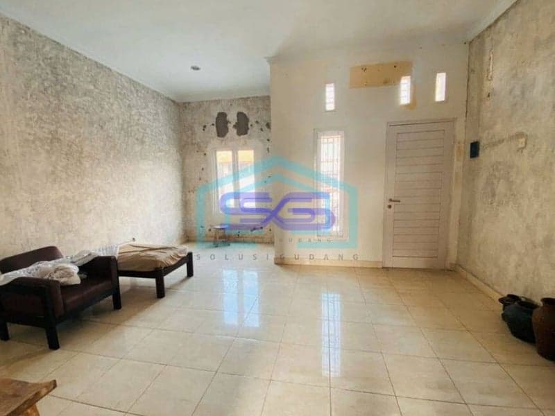 Disewakan Ruko 2 Lantai Dengan Fasilitas Tempat Tinggal di Renon