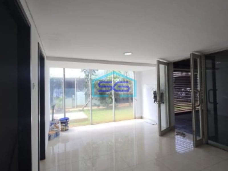 Dijual Cepat Kantor Lokasi di BSD Tangerang Luas Tanah 190m2