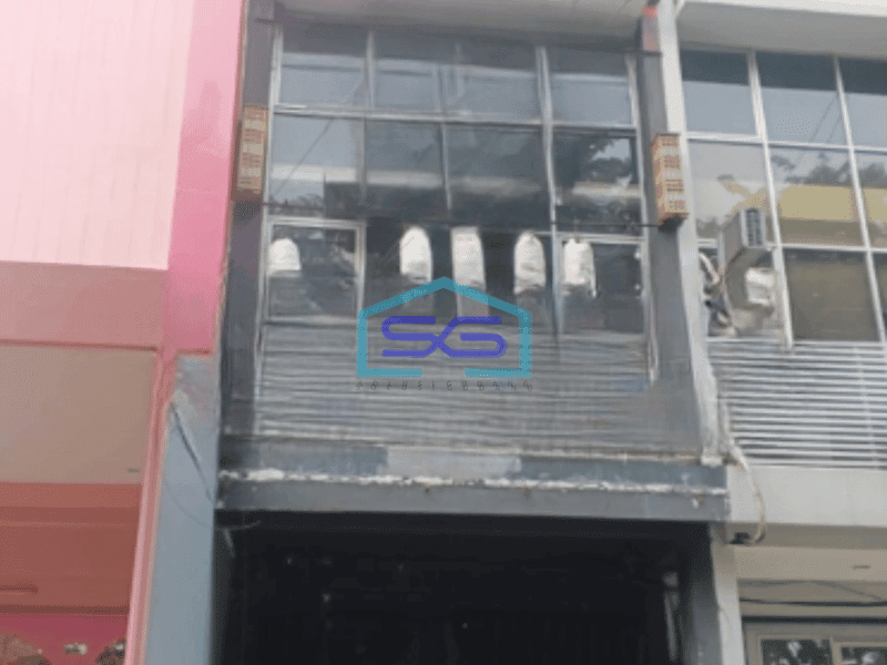 Disewakan Ruko 3 Lantai Luas Bangunan 216 m² Lokasi Rungkut Surabaya