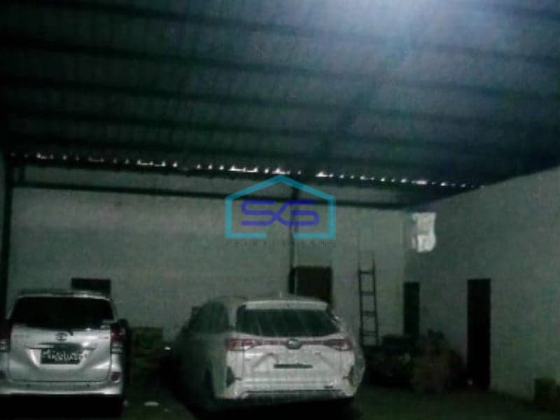 Disewakan Gudang Akses Container Luas Tanah 295 m² di Bandung