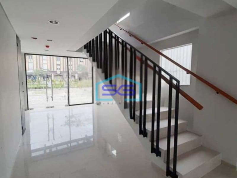 Disewakan Ruko 4 Lantai Di Cikarang Timur Bekasi Luas Bangunan 300m2