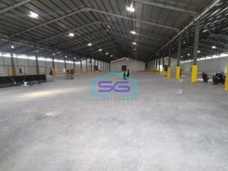 Disewakan Gudang Zona Industri Lokasi Gatot Subroto Semarang Luas Bangunan 10300m2