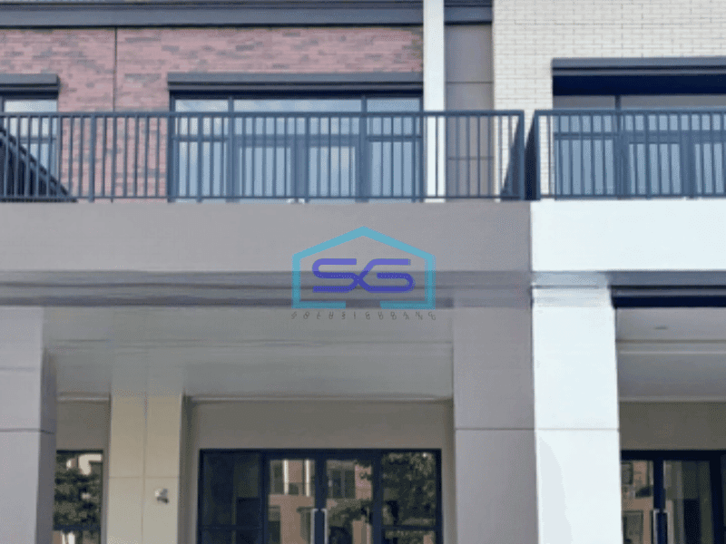 Disewakan Ruko Bebas Banjir di Gading Serpong Tangerang Luas Bangunan  326 m²