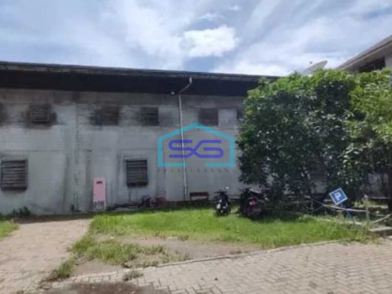 Dijual Pabrik Akses Container 40 Feet Luas Bangunan  4000 m²  Lokasi Bebas Banjir di Serang