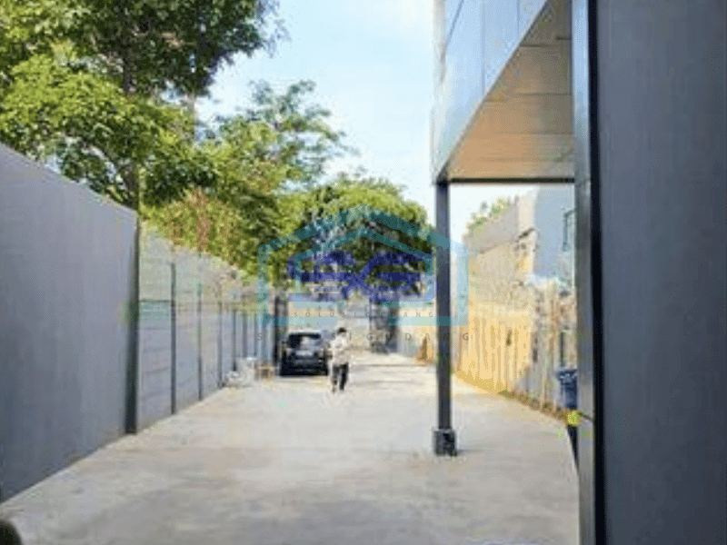 Gudang dijual kav DPR Cipondoh