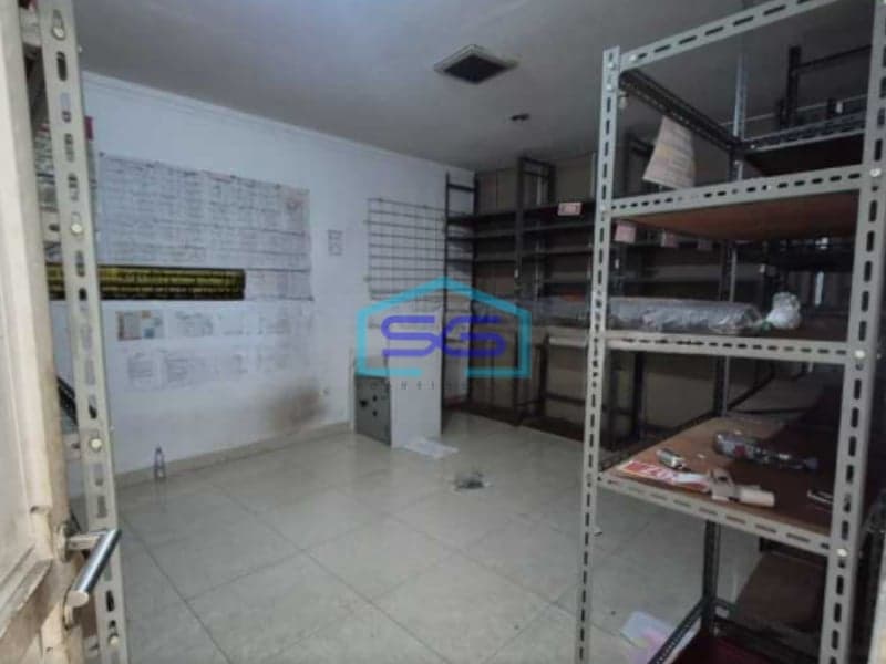 Disewakan Ruko Gandeng 2.Lantai di Galaxy Bekasi Selatan Luas Bangunan  367 m²