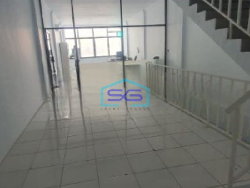 Disewakan Ruko Luas Bangunan  250 m² Lokasi di Pluit Jakarta Utara