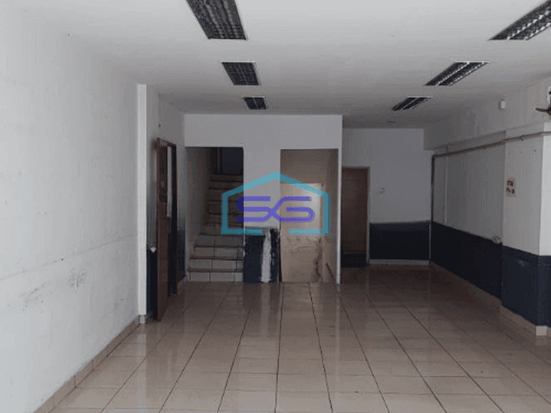 Disewakan Ruko di Kebon Jeruk, Jl. Perjuangan Jakarta Barat LB 273m2