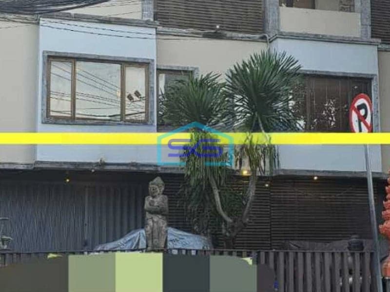 Disewakan Ruko Parkiran Besar Di Pusat Seminyak Bali Luas Tanah 200m2