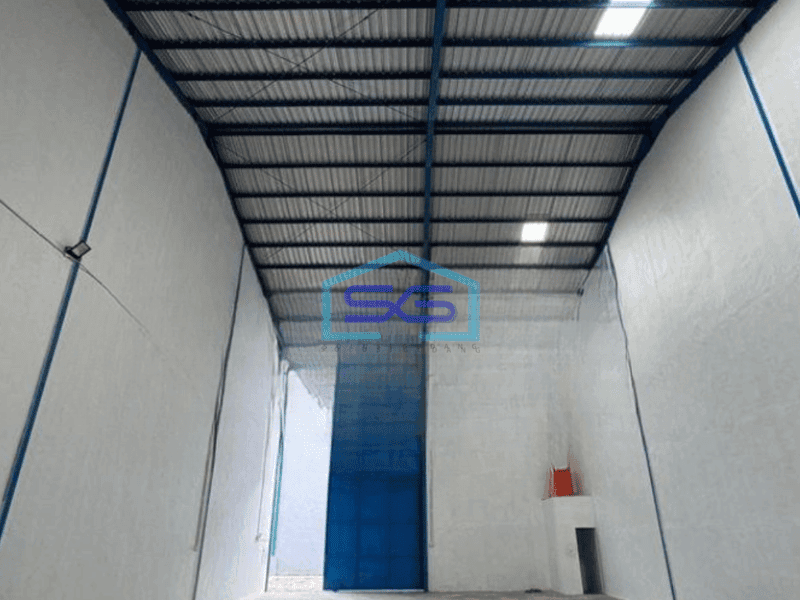 Disewakan Gudang Akses Container di Daan Mogot KM 19 Tangerang