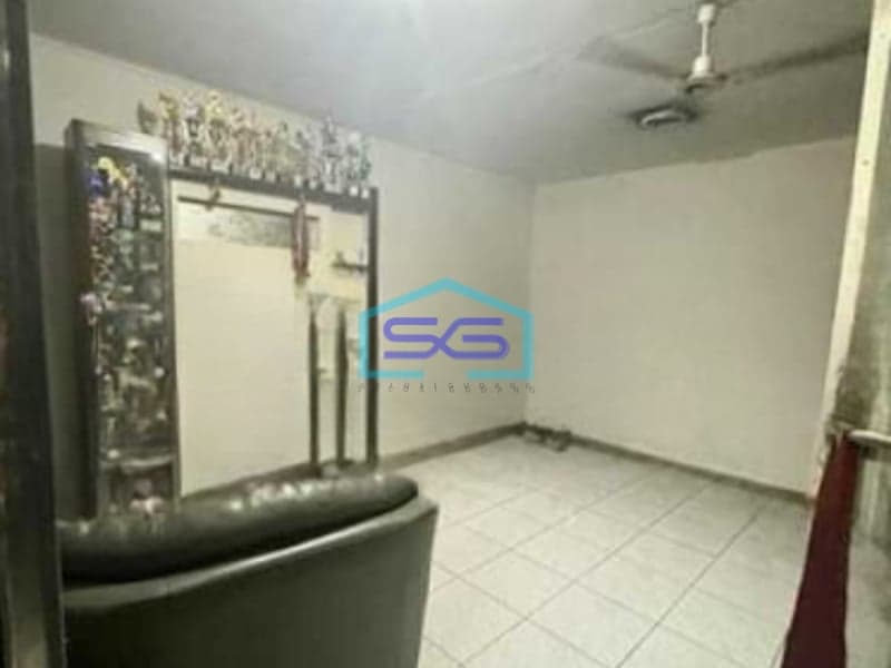 Disewa Ruko gandeng taman surya dilewati banyak kendaraan lokasi strategis Luas Bangunan 160 m²