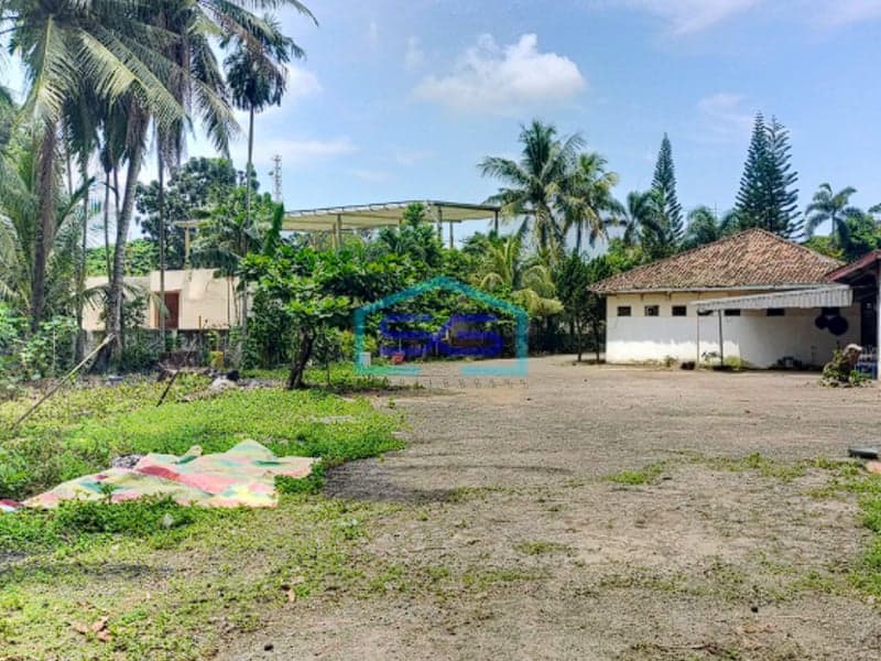 Dijual Tanah Bonus Rumah di Pinggir Jalan Lokasi Strategis Jalan RE Martadinata Palembang LT 3300m2