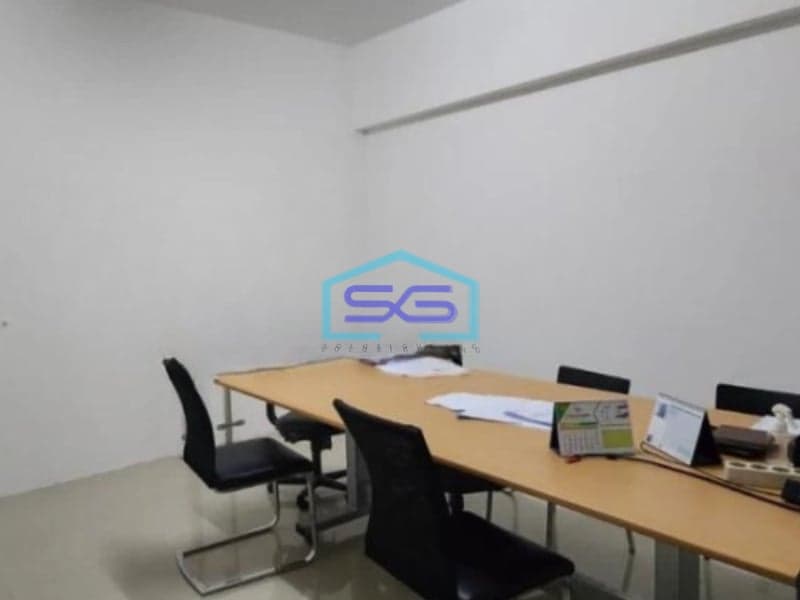 Dijual Ruang Usaha 2 Lantai Luas Bangunan 550 m² Lokasi Manyar Surabaya