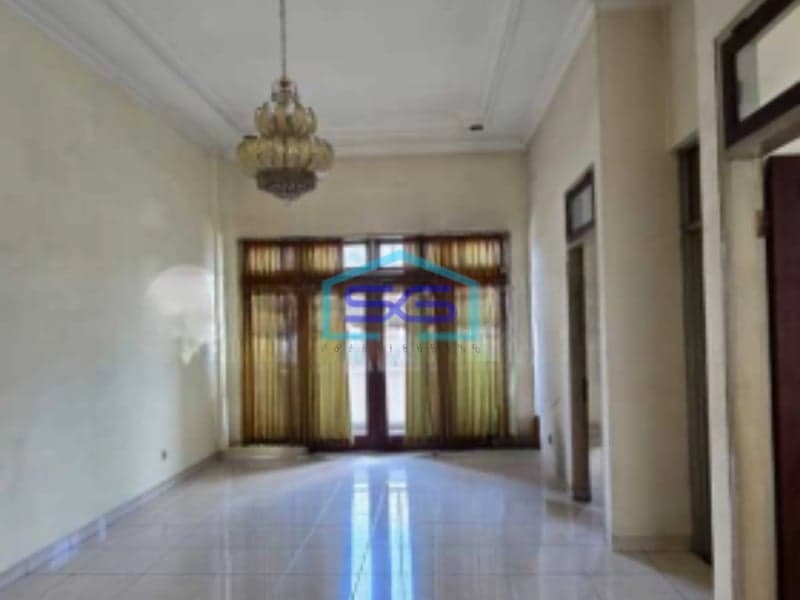 Disewakan Ruang Usaha Strategis Yos Sudarso Solo Harga Nego Luas Bangunan 170m2