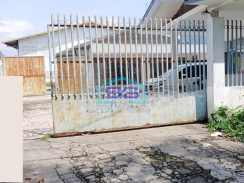 Disewakan Gudang Ada Ruang Kantor di Bagian Depan di Malang Luas Bangunan 2000m2