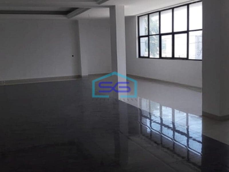 Dijual Gudang Bagus Ada Mess Karyawan Dekat Airport di Kamal Raya Cengkareng Jakarta Barat LT 3000m2