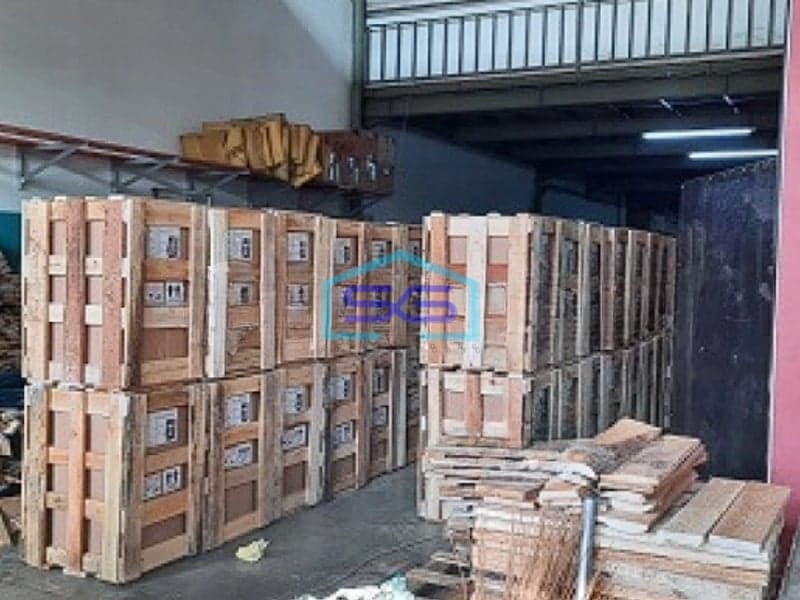 Dijual Gudang Dekat Stasiun Kereta Dekat Gerbang tol di Serpong Tangerang LB 620m2