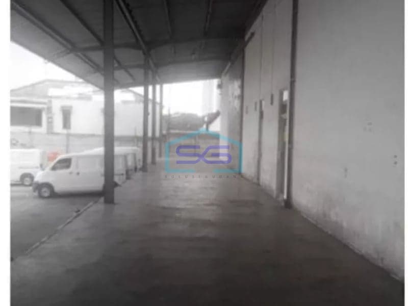 Disewakan gudang di Ciracas jakarta timur luas 1800 meter