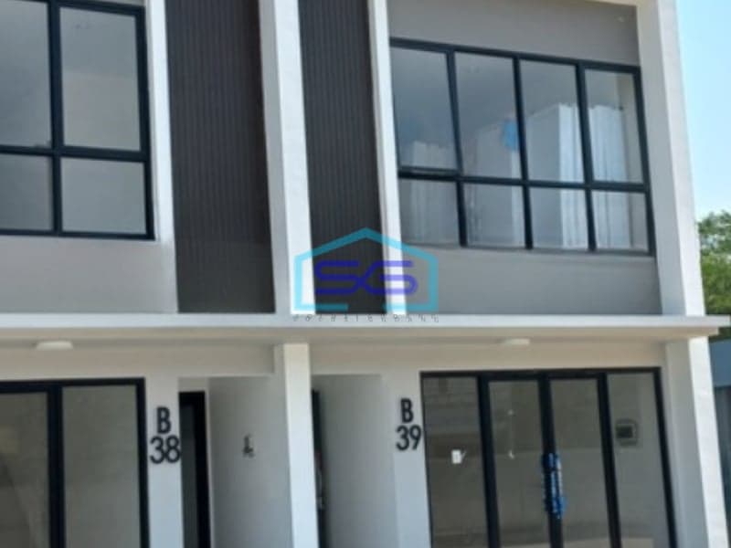 Disewakan Ruko Luas Bangunan 1442 m² Lokasi Bebas Banjir di Cikarang