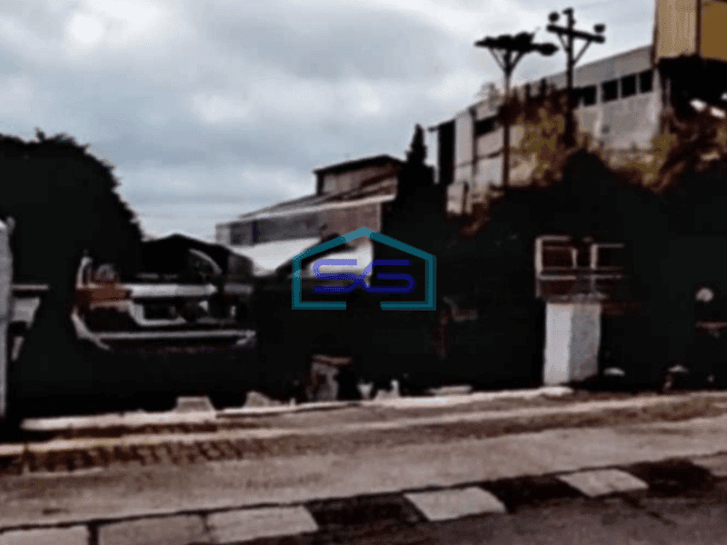 Dijual kantor lokasi Jebres Surakarta luas 2039m