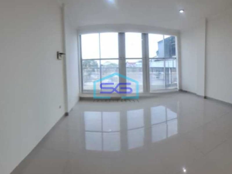 Disewakan Ruko Luas Bangunan 181 m²  Lokasi di Duri Kepa Jakarta Barat