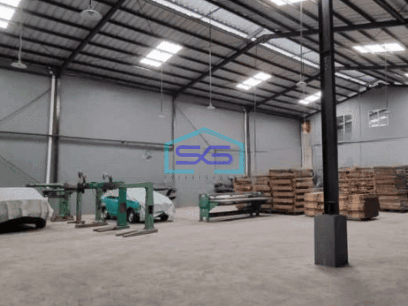 Dijual Gudang Baru Renovasi Luas Bangunan 700 m² Lokasi Cipondoh Tangerang