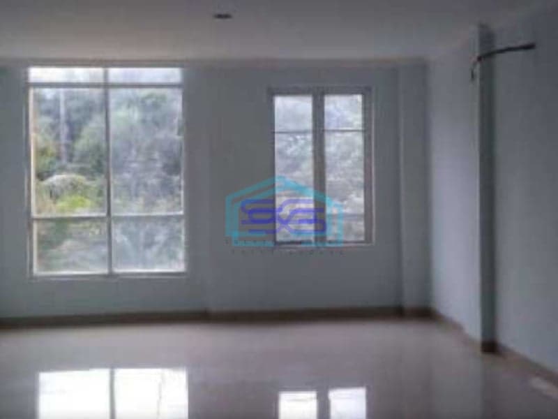 Dijual Ruko 3 Lantai Hadap Jalan Raya Villa Melati Mas Serpong Tangerang Selatan Luas Bangunan  240 m²
