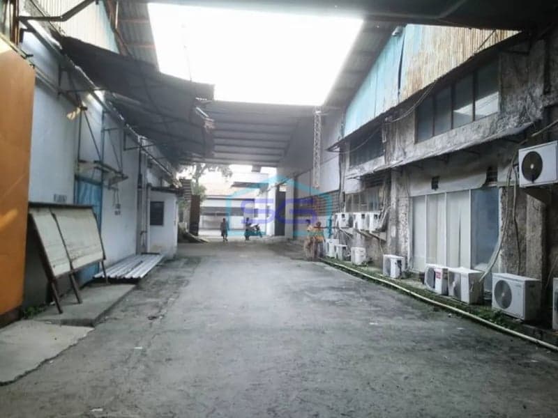 Disewakan gudang di cibinong luas 33 ha