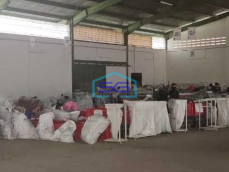 Disewakan Gudang di Soekarno Hatta Bandung Luas Bangunan  2000 m²