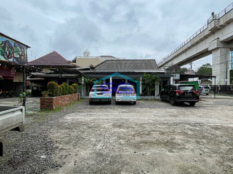 Dijual Tanah + Ruang Usaha Lokasi Strategis Jalan Demang Lebar Daun Palembang