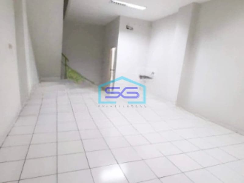 Disewakan Ruko Luas Tanah 110 m² Lokasi Taman Ratu Jakarta Barat