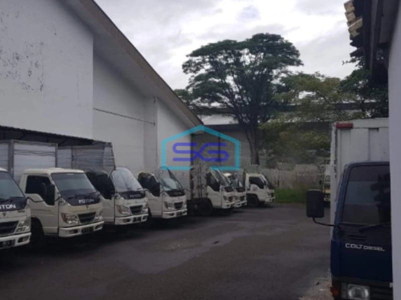 Dijual Gudang Strategis di Pameungpeuk Bandung Luas Bangunan  6000 m²