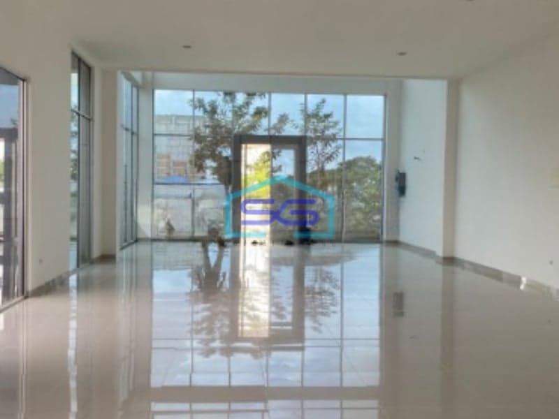 Dijual Ruko Siap Huni di PIK Jakarta Barat Bangunan 3 Lantai Luas Bangunan 300m2