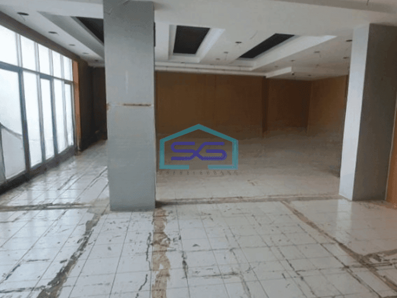 Disewakan Ruko Luas Bangunan   500 m² di Grogol Jakarta Barat