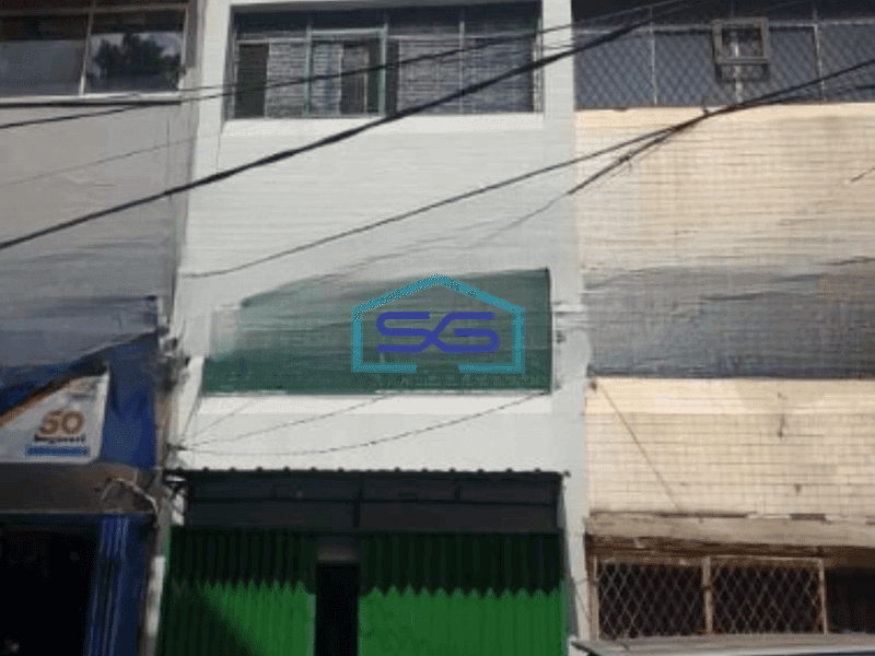 Disewakan Ruko di Tepi Jalan Raya Kota Jakarta Barat Luas Bangunan 400 m²