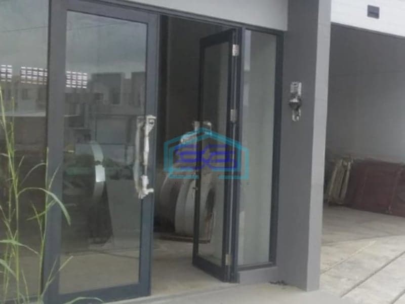 Disewakan Gudang Akses Container Luas Bangunan  171 m² Lokasi Bebas Banjir di Tangerang