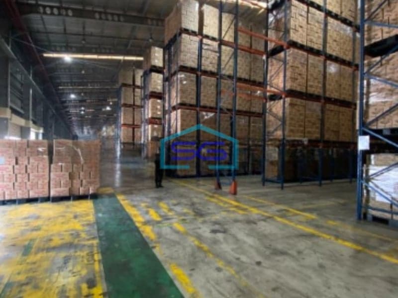 Disewakan Gudang Lokasi Strategis Dalam Kawasan Industri Cikarang Bekasi Loading Dock LB 25000m2