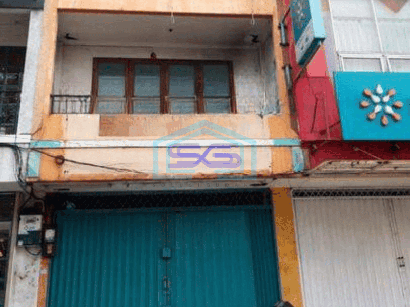 Disewakan ruko strategis siap untuk usaha di Taman Ratu, Jakarta Barat