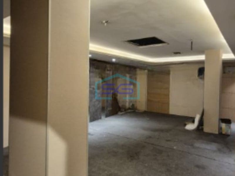 Disewakan Ruko Ada Lift Luas Tanah 151 m² Lokasi di Jakarta Barat
