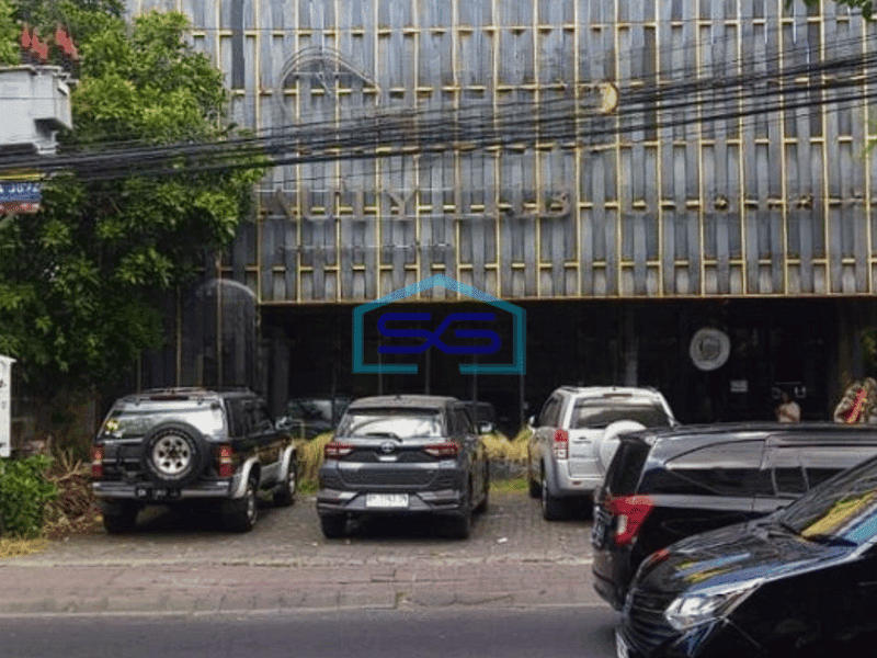Disewakan Ruko Ruang Usaha Full Bangunan di Seminyak Badung Bali LT 1200m2