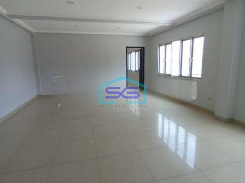 Disewakan Gudang Siap Pakai di Elang Laut Pik Jakarta Utara LB 1050m2