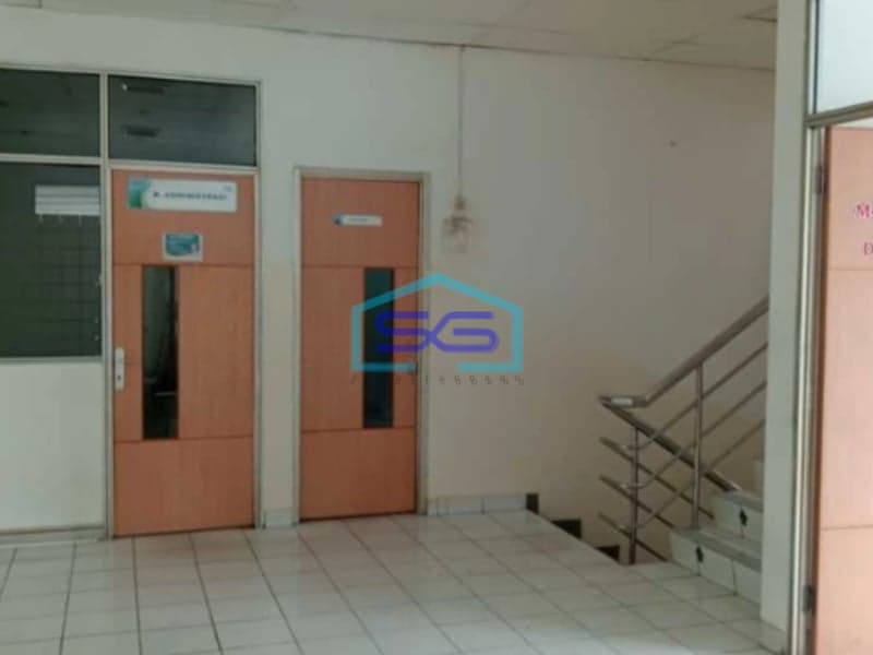Dijual Gedung Ruang Usaha Ex Showroom di Kota Tua Pinangsia Jakarta Barat LT 401m2