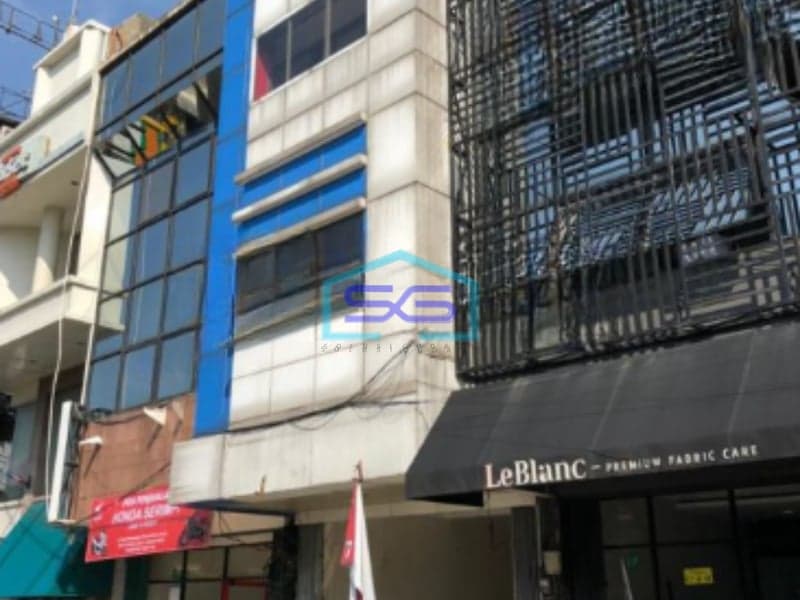 Disewakan Ruko Kebon Jeruk Jakarta Barat 3.5 lantai Plong LB 202m2
