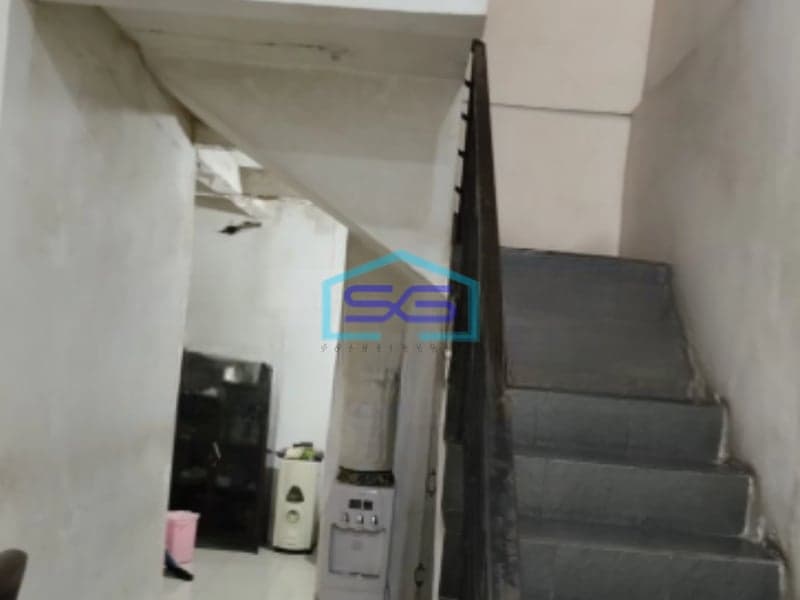 Dijual Ruko Luas Bangunan  266 m² Lokasi Pinggir Jalan Raya Pakisaji Malang Jawa Timur