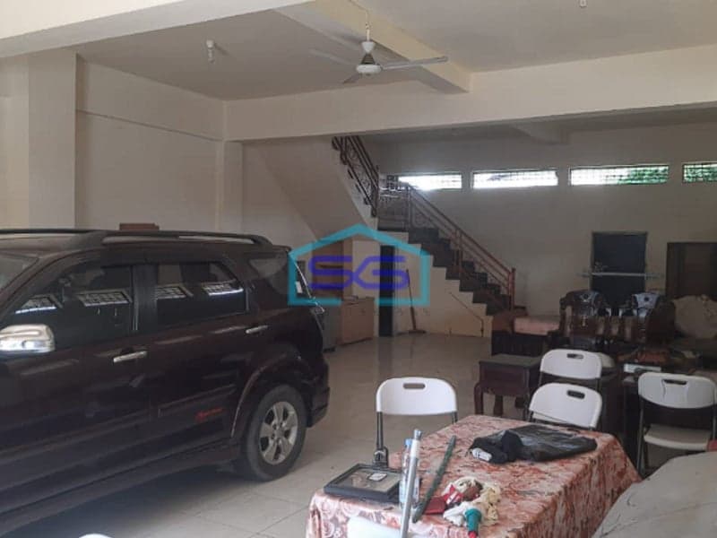 Disewakan 2 Unit Ruko Gandeng Tanah Luas di Jalan Bangau Palembang LT 1400m2