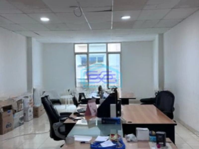 Dijual Kantor Luas Bangunan 250 m² Lokasi Kebon Jeruk Jakarta Barat