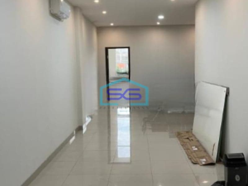 Disewakan Ruko Luas Bangunan  270 m² Lokasi Bebas Banjir di Jakarta Utara