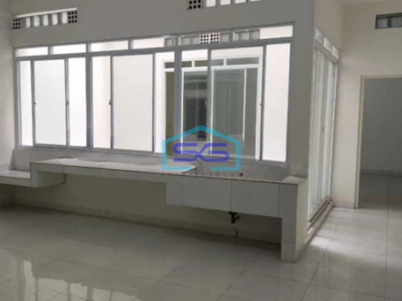 Dijual Ruko Baru Lokasi Strategis 3 Lantai di Jl.sudirman Bandung Luas Tanah 172m2