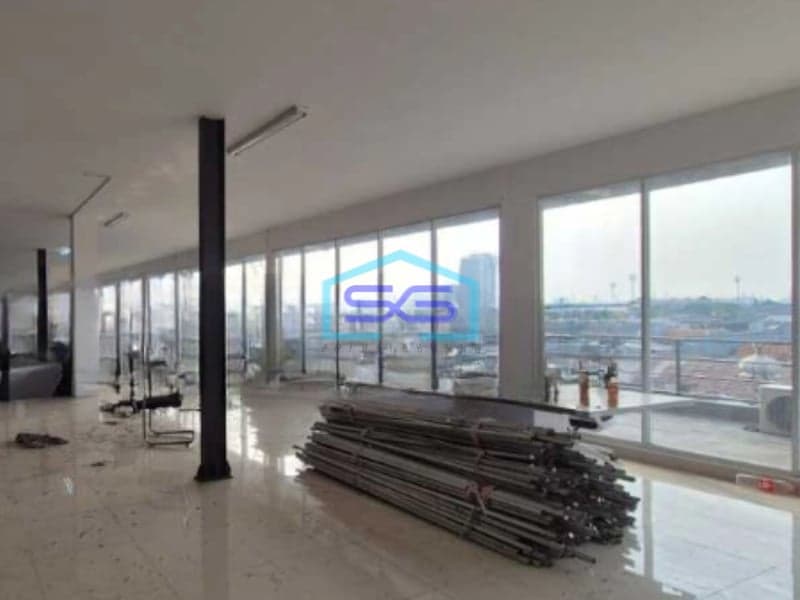 Disewakan Ruang Usaha Luas Tanah 1400 m² Lokasi di Semper Jakarta Utara